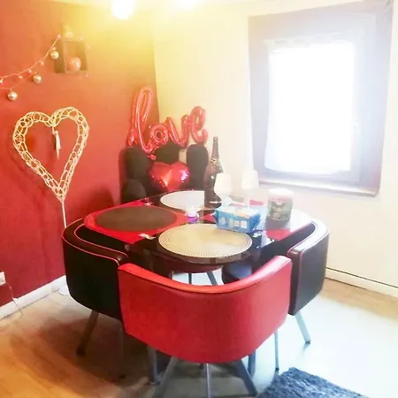 Casa de Férias Maison De Charme à Avec Piscine Privée Et Jardin *