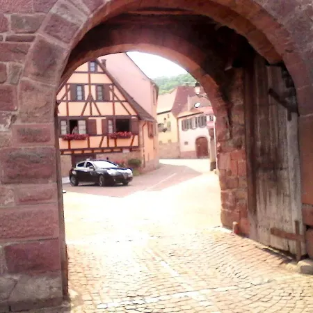 Casa de Férias Maison De Charme à Avec Piscine Privée Et Jardin *