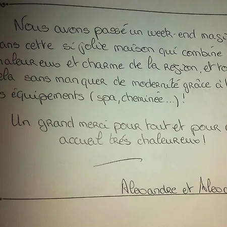 Casa de Férias Maison De Charme à Avec Piscine Privée Et Jardin