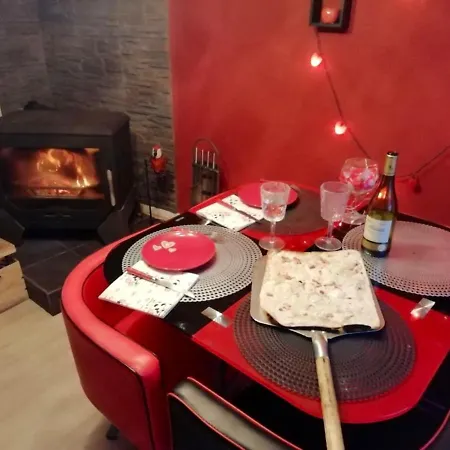 Maison De Charme à Avec Piscine Privée Et Jardin *