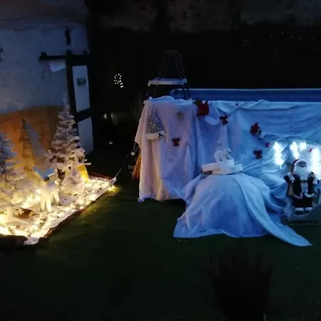Maison De Charme A Avec Piscine Privee Et Jardin 펜션 *