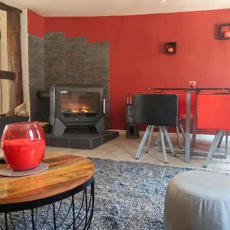 Casa vacanze Maison De Charme à Avec Piscine Privée Et Jardin